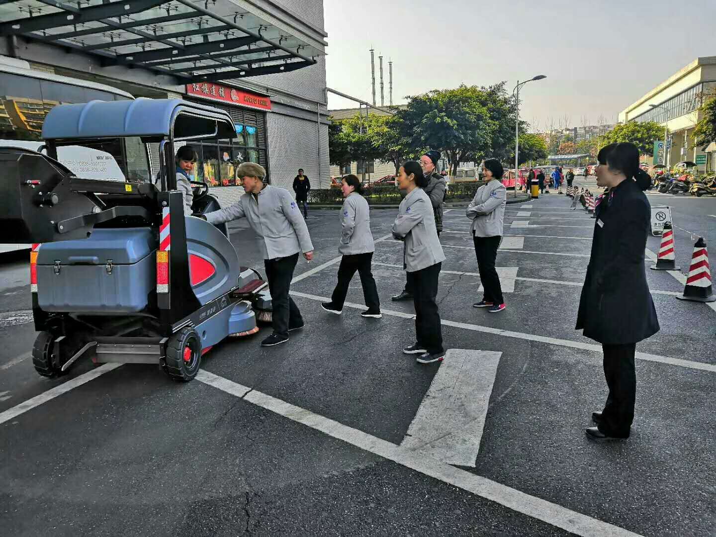 公園掃地車